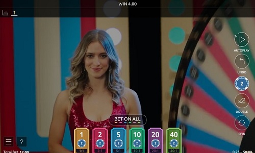 Play Fortune Finder with Holly